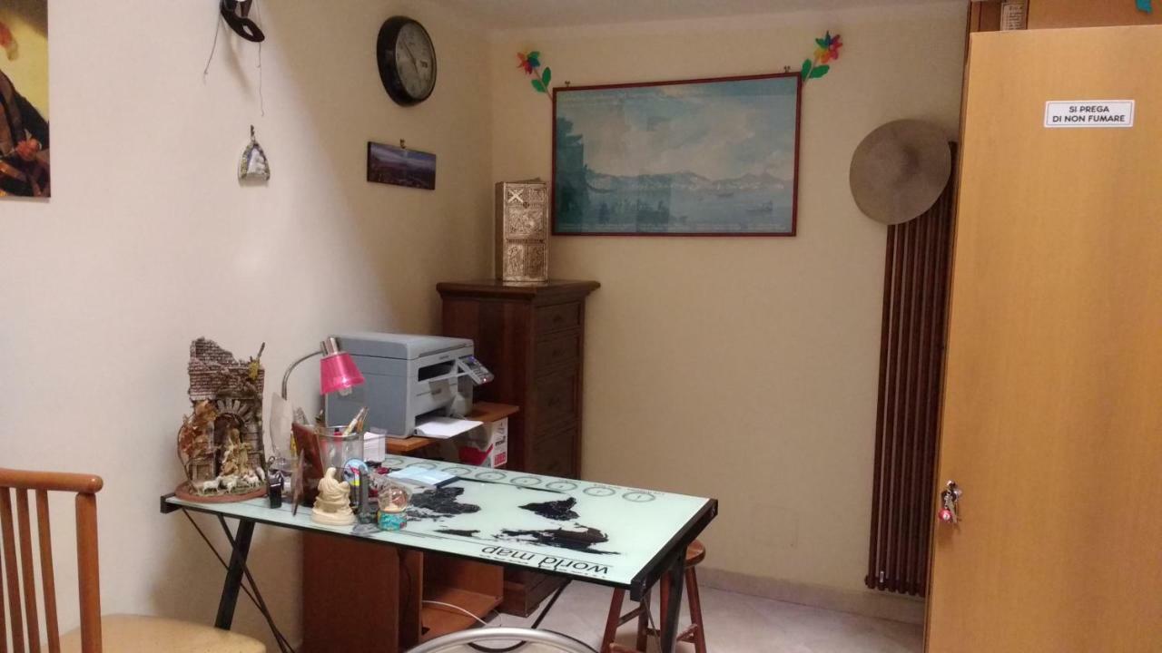 Bed and Breakfast A Casa di Arturo Napoli Esterno foto