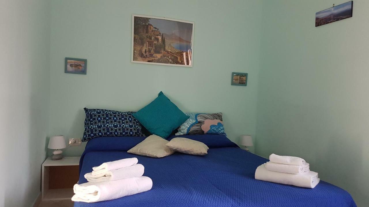 Bed and Breakfast A Casa di Arturo Napoli Esterno foto