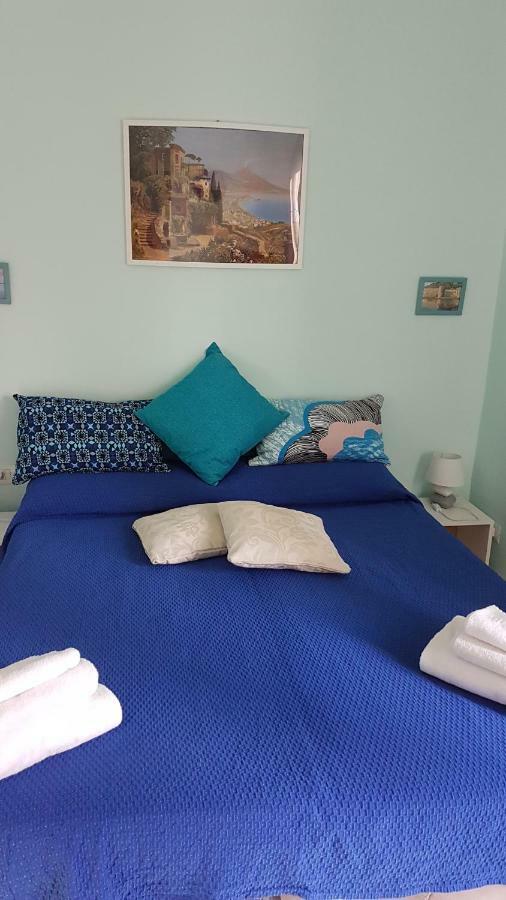 Bed and Breakfast A Casa di Arturo Napoli Esterno foto